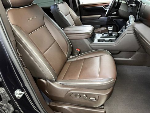 Certified 2023 GMC Sierra 1500 Denali w/ Denali Reserve Package image 38