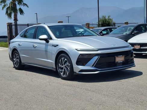 New 2026 Hyundai Sonata Blue FWD image 33