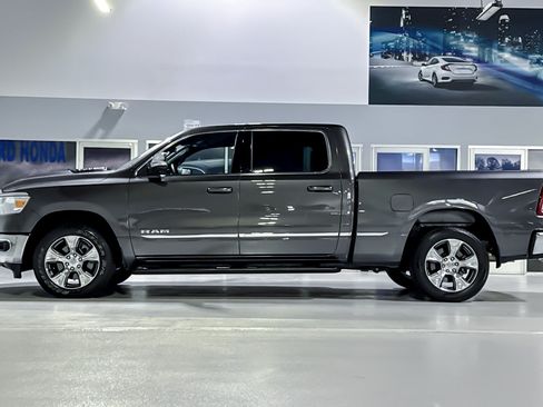 Used 2022 RAM 1500 Big Horn AWD/4WD image 2