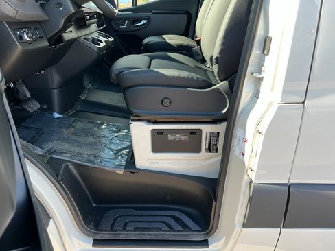 New 2026 Mercedes-Benz Sprinter 2500 image 17