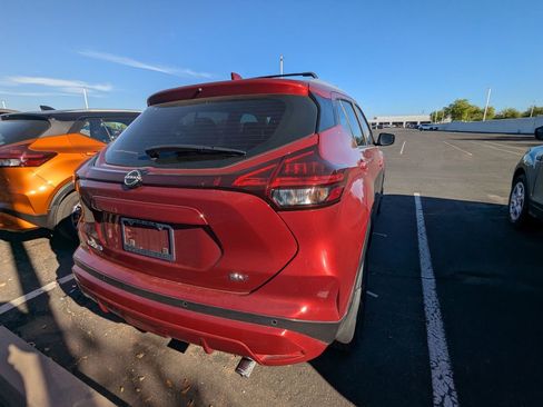 Certified 2024 Nissan Kicks SV w/ Exterior Package image 5
