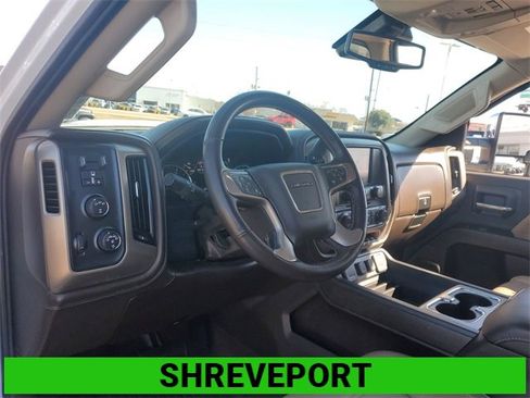 Certified 2019 GMC Sierra 2500 Denali w/ Duramax Plus Package image 10