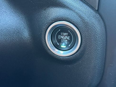 Used 2021 GMC Sierra 1500 AT4 image 24