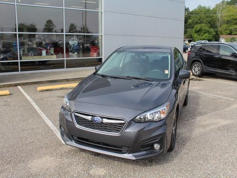 Used 2019 Subaru Impreza 2.0i Premium w/ Eyesight & BSD/Rcta & SRF AWD/4WD image 3