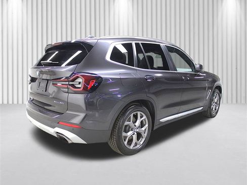 Used 2024 BMW X3 xDrive30i w/ Premium Package w/ZPA AWD/4WD image 3