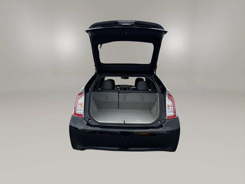 Used 2014 Toyota Prius Two image 8