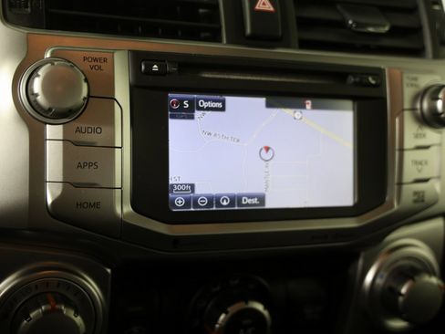 Used 2016 Toyota 4Runner SR5 image 20