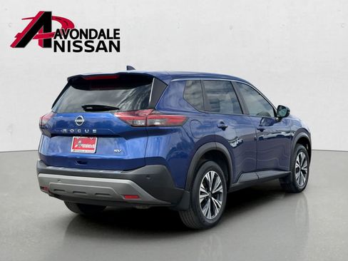 Certified 2022 Nissan Rogue SV FWD image 6