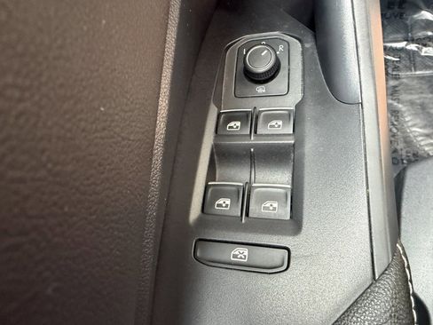 Used 2023 Volkswagen Jetta S image 24