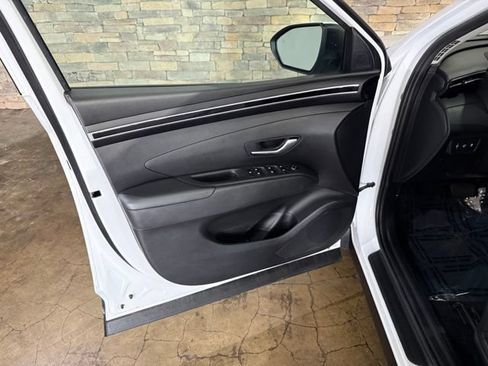 Used 2023 Hyundai Tucson SEL FWD image 8