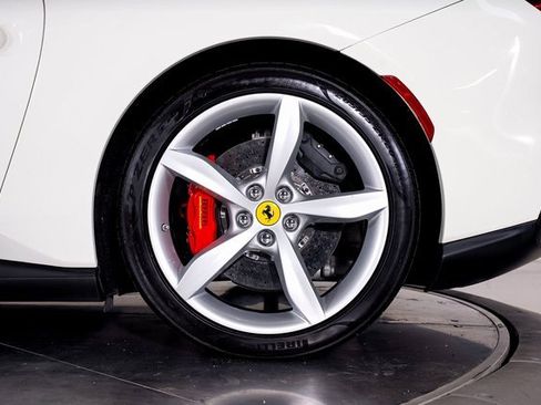 Used 2022 Ferrari Portofino M image 18