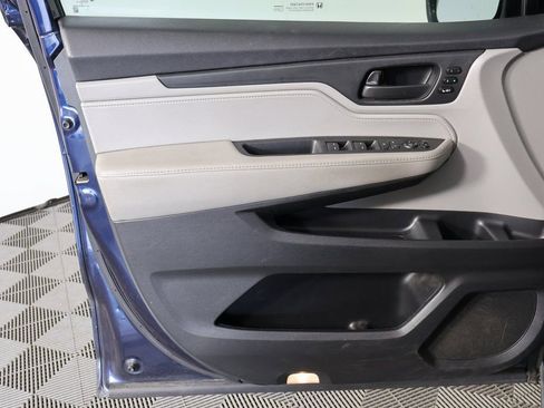 Used 2019 Honda Odyssey EX-L image 11