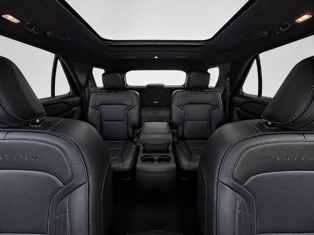 Used 2019 Ford Explorer Platinum AWD/4WD image 14