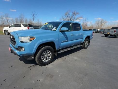 Used 2019 Toyota Tacoma SR5 image 4
