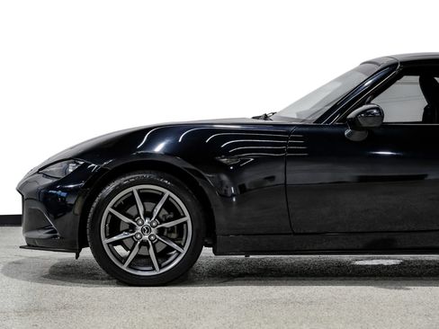 Used 2018 MAZDA MX-5 Miata RF Grand Touring RWD image 10