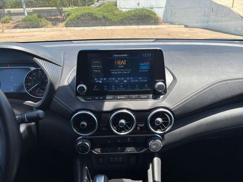 Used 2025 Nissan Sentra SV FWD image 17