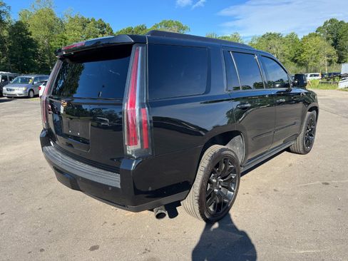 Used 2017 Cadillac Escalade Platinum AWD/4WD image 5