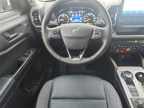 Certified 2024 Ford Bronco Sport Outer Banks w/ Tech Package image 9