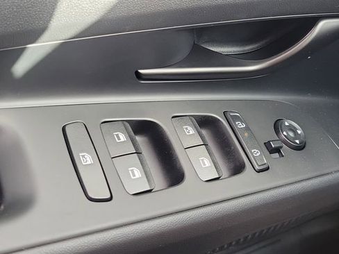 New 2026 Hyundai Elantra Sport FWD image 16
