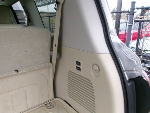 Used 2016 INFINITI QX80 2WD image 16