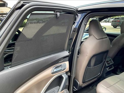 New 2025 Audi Q5 Premium Plus image 18