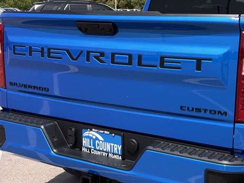 Used 2026 Chevrolet Silverado 1500 Custom w/ LPO, Dark Essentials Package image 13