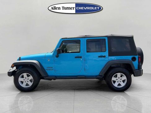 Used 2017 Jeep Wrangler Unlimited Sport w/ Quick Order Package 24S AWD/4WD image 12