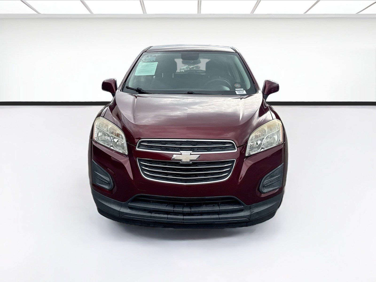 Used 2016 Chevrolet Trax LS w/ LPO, Cargo Package FWD image 2