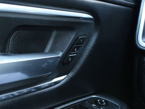 Used 2019 RAM 1500 Laramie image 25