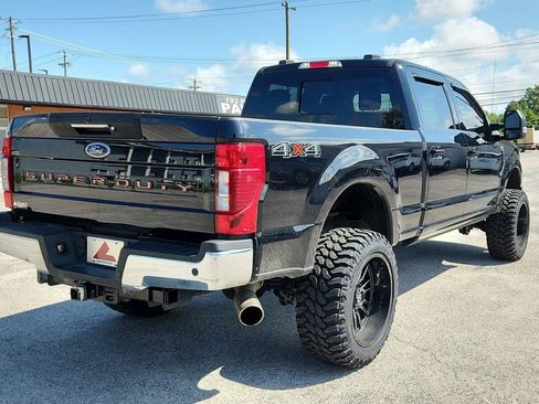 Used 2021 Ford F250 Lariat w/ Lariat Ultimate Package AWD/4WD image 2
