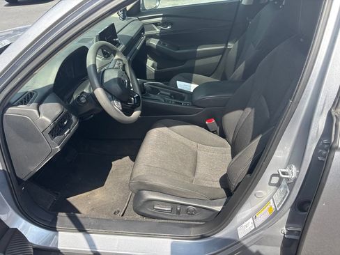 Certified 2023 Honda Accord EX image 15