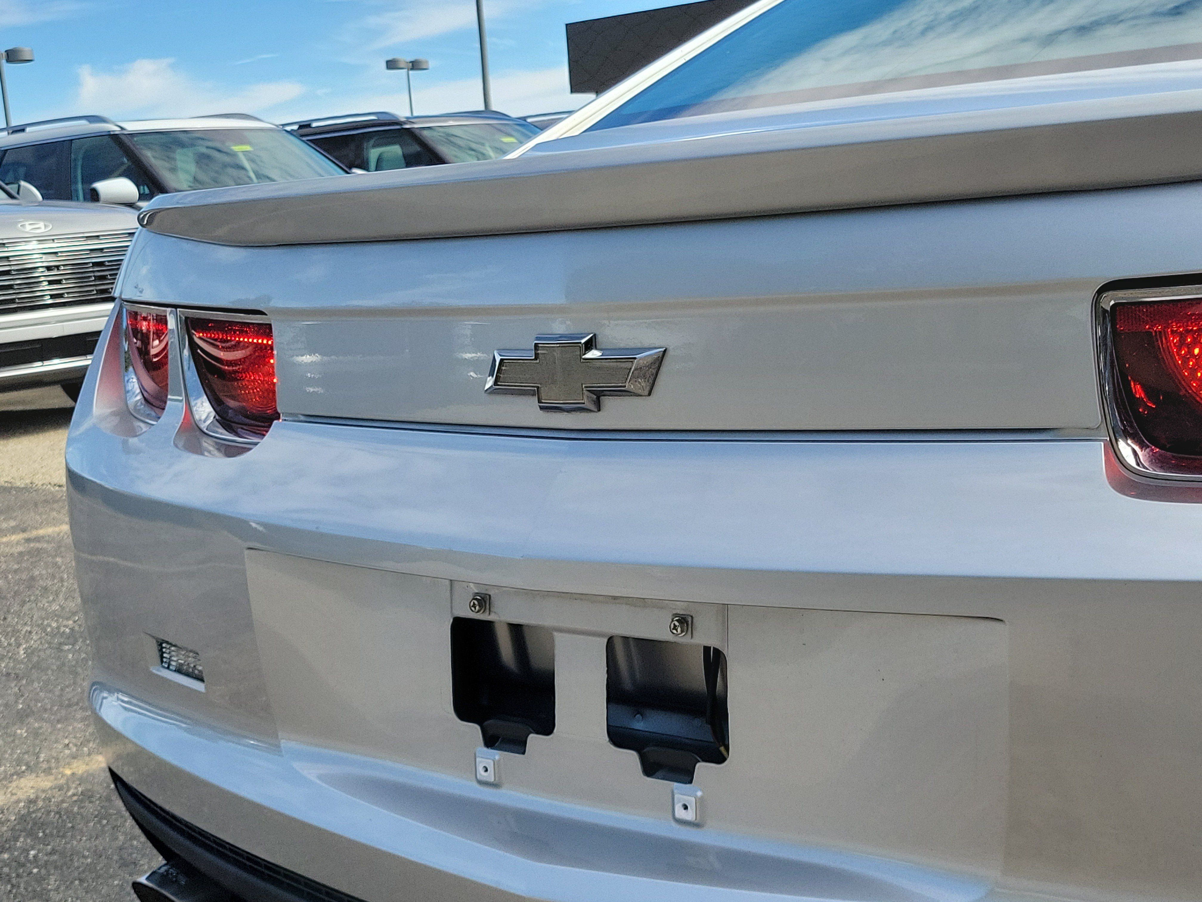 Used 2013 Chevrolet Camaro LS RWD image 7