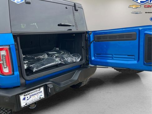 Used 2024 Ford Bronco Wildtrak image 39