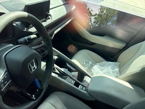 Used 2024 Honda Accord LX image 14