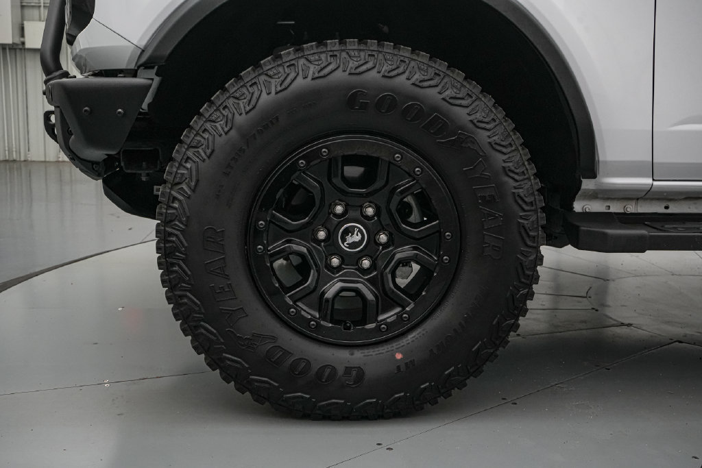 Certified 2024 Ford Bronco Wildtrak AWD/4WD image 10