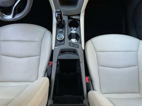 Used 2020 Cadillac XT6 Premium Luxury image 11