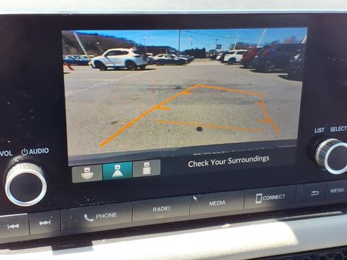 Used 2024 Honda HR-V LX image 17