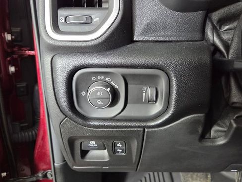Used 2020 RAM 1500 Big Horn image 18