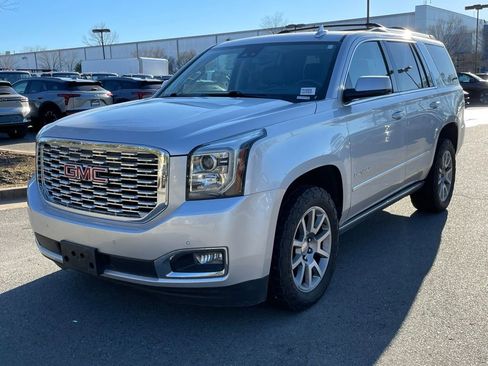Used 2020 GMC Yukon Denali image 3