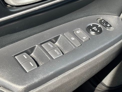 Used 2019 Honda CR-V EX-L image 16