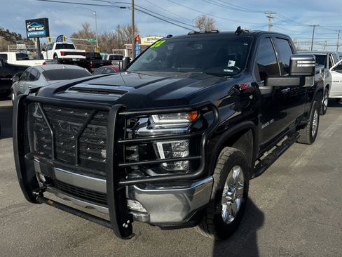Used 2022 Chevrolet Silverado 3500 LTZ w/ Z71 Off-Road Package image 7