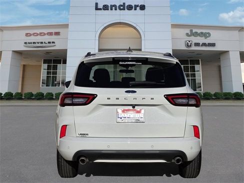 Used 2024 Ford Escape ST-Line w/ Tech Pack #1 image 5