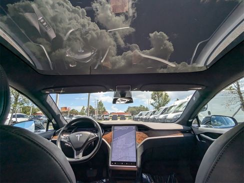 Used 2021 Tesla Model S Long Range Plus image 19