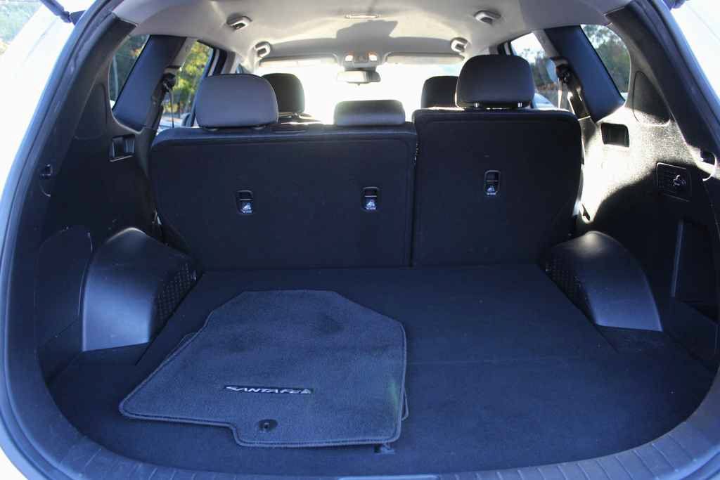 Used 2019 Hyundai Santa Fe SEL FWD image 7