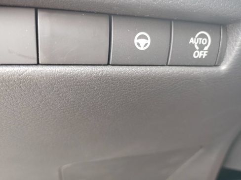New 2026 Nissan Kicks SR FWD image 16