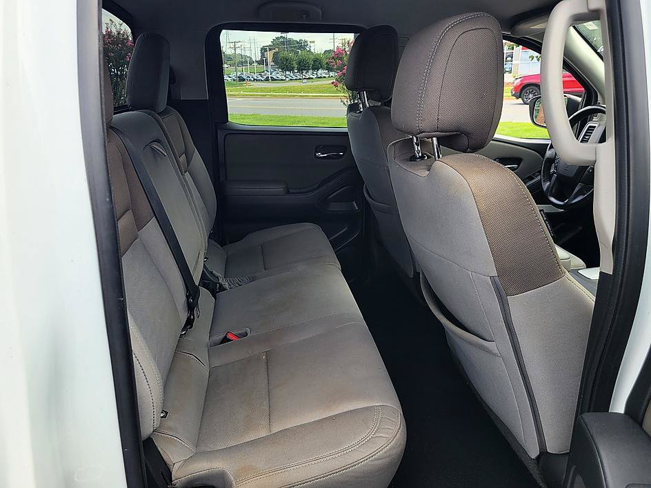 Certified 2022 Nissan Frontier SV RWD image 12