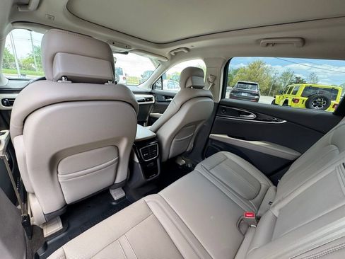 Used 2023 Lincoln Nautilus Reserve w/ Equipment Group 201A image 14