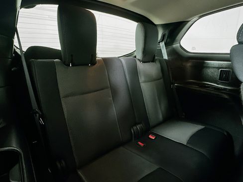 Used 2019 Nissan Pathfinder SV image 25