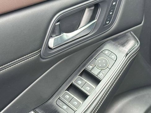 Certified 2023 Nissan Rogue SL w/ SL Premium Package FWD image 27