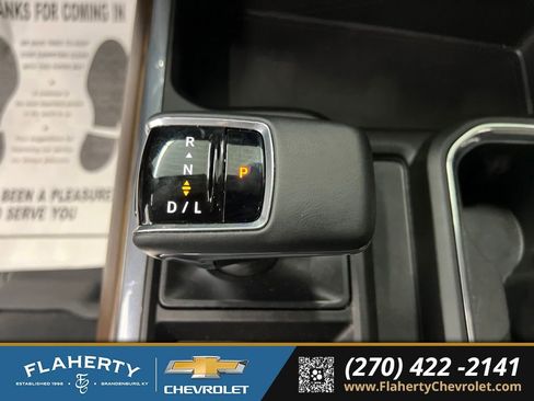 Used 2024 Chevrolet Silverado 1500 High Country w/ High Country Premium Package AWD/4WD image 31